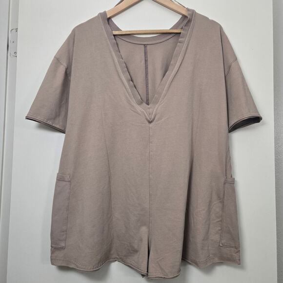 NEW Free People FP Movement Hot Shot Tee Romper Size Small Mocha Latte NWT - Picture 4 of 11